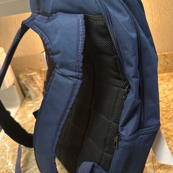 NWT NIKE BACKPACK - Picture 3 of 5